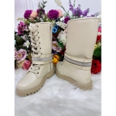 Botinha Infantil Cano Alto Off White Com Cadarço e Ziper