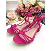 Sandália Infantil de Amarrar Com Salto Rosa Choque