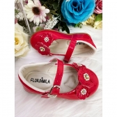 Sapatinho Vermelho Verniz Com Florzinhas Pérolas e Strass