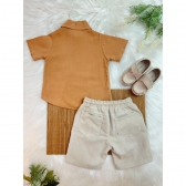 Conjunto Camisa Caqui Com Bermuda Bege de Cordão